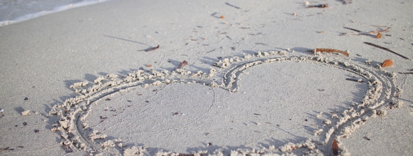 Image of heart sand