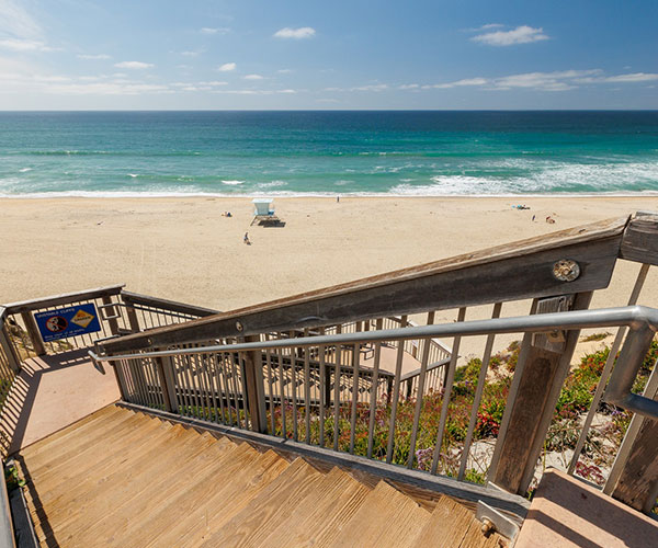 Cali Surfer Lounge | P.S. Platinum Vacation Rentals